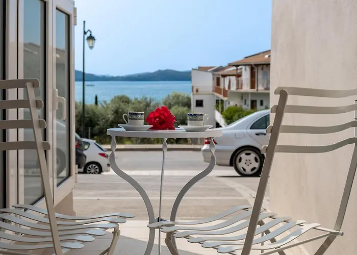 Mella Roa - Amar Apartment Nydri (Lefkada)